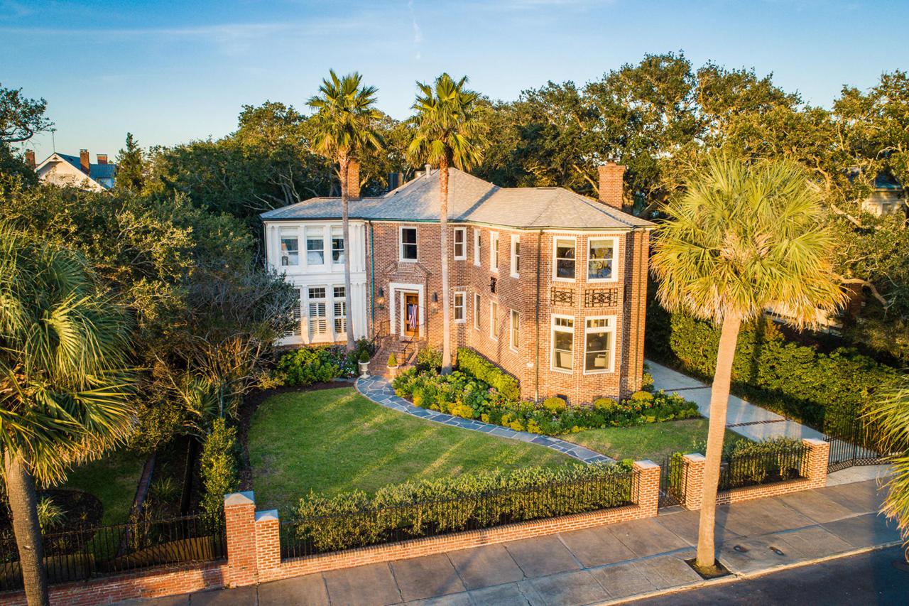 72 Murray Boulevard - Photo 1