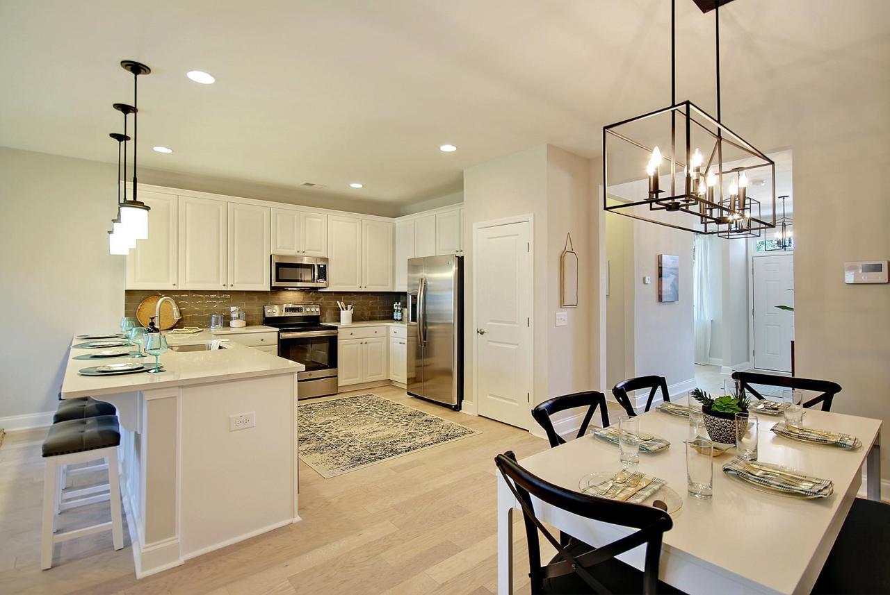 7843 Montview Road - Photo 1