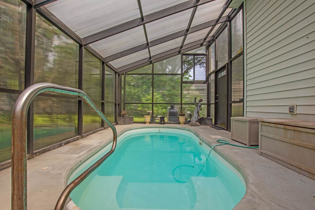 1302 Main Street - Photo 1