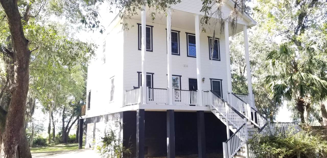 4601 Apple Street - Photo 1