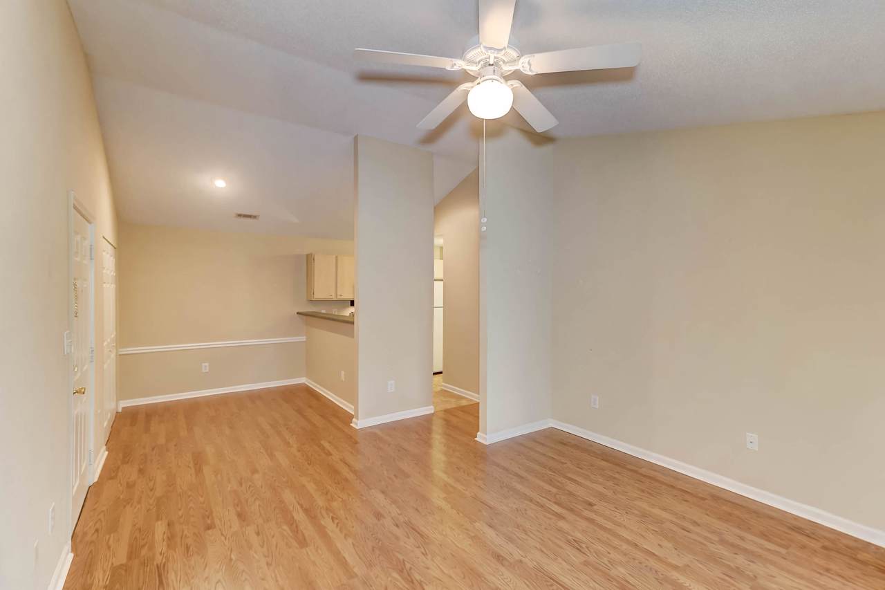 https://bt-photos.global.ssl.fastly.net/charleston/1280_boomver_2_19026868-2.jpg