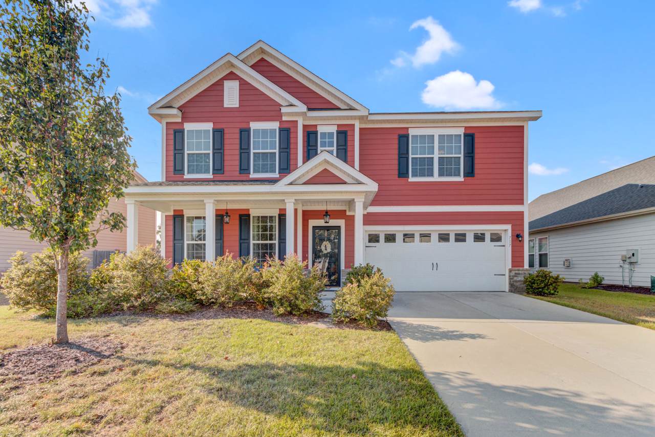 717 Goodlet Circle - Photo 1