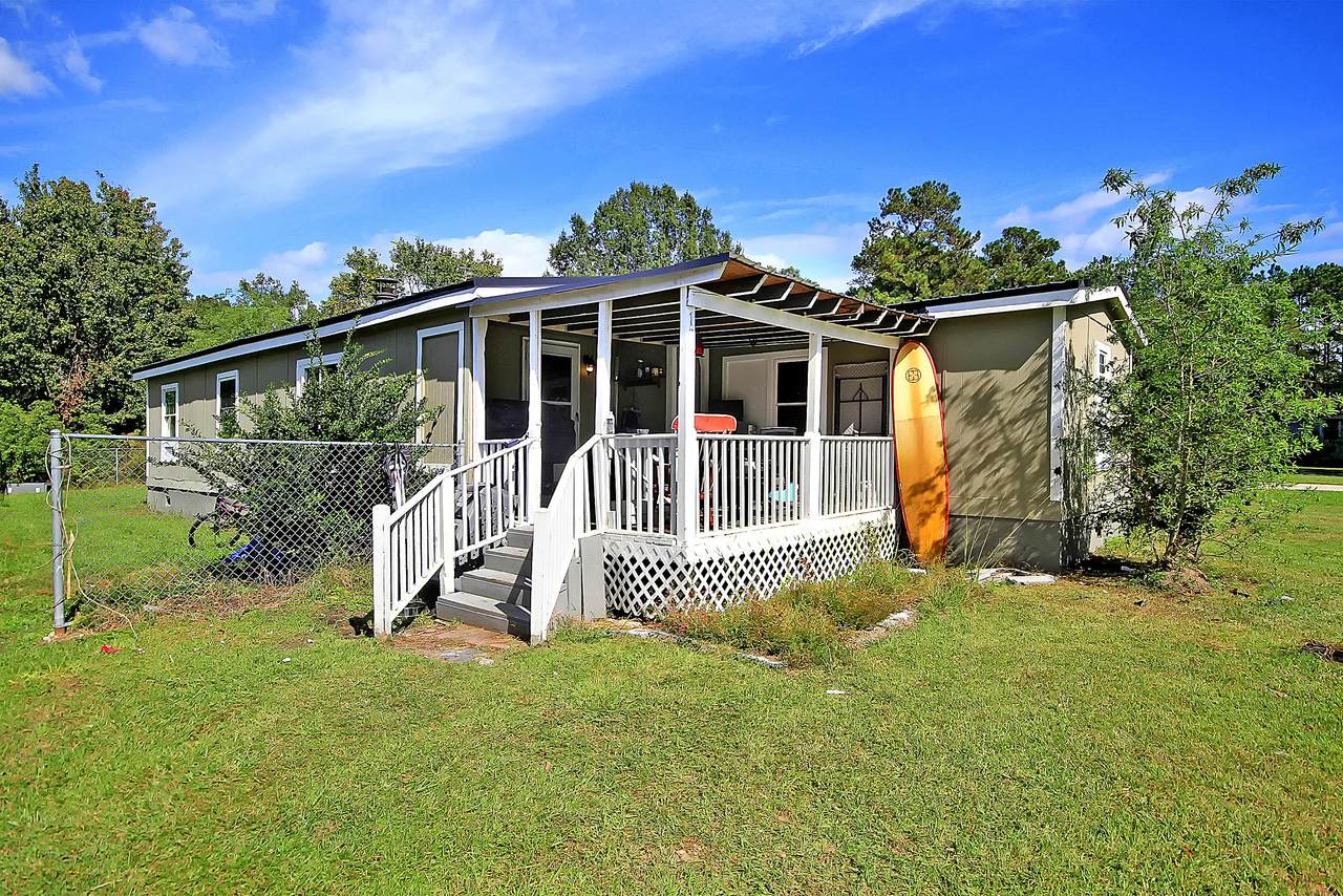 109 Teal Court - Photo 1