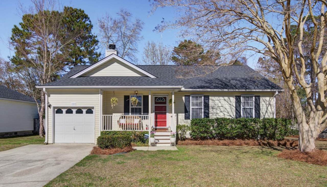 1600 Kentwood Circle - Photo 1