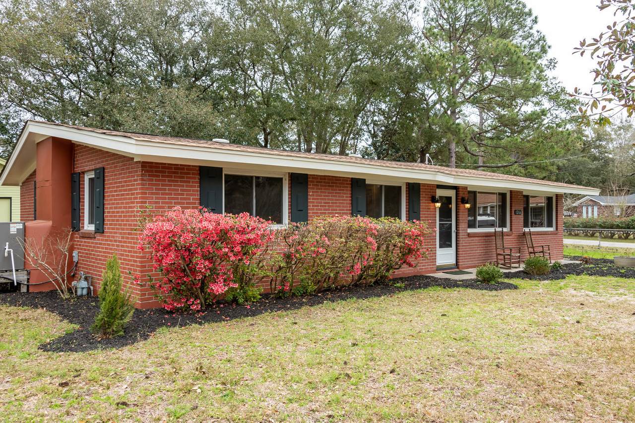 1266 Stone Post Road - Photo 1