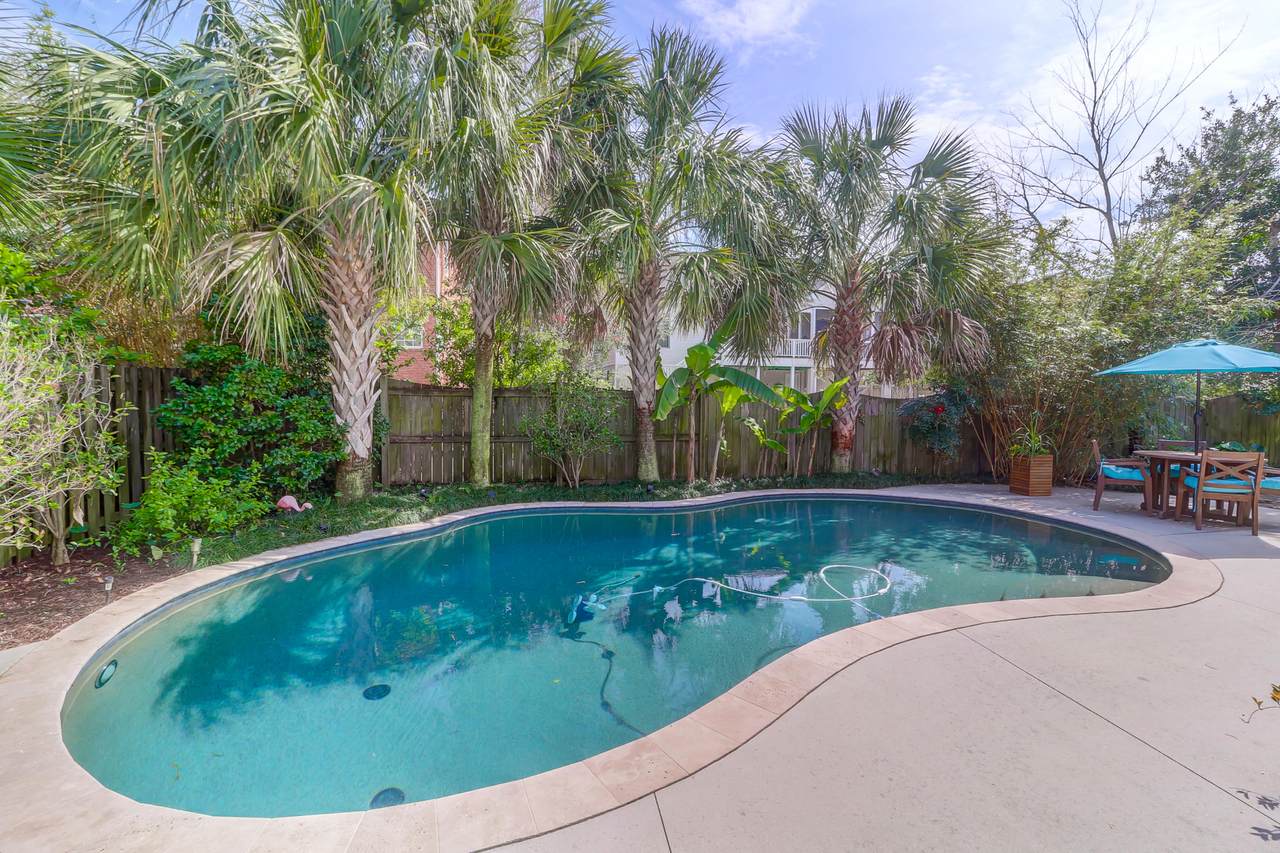 658 Lake Frances Drive - Photo 1