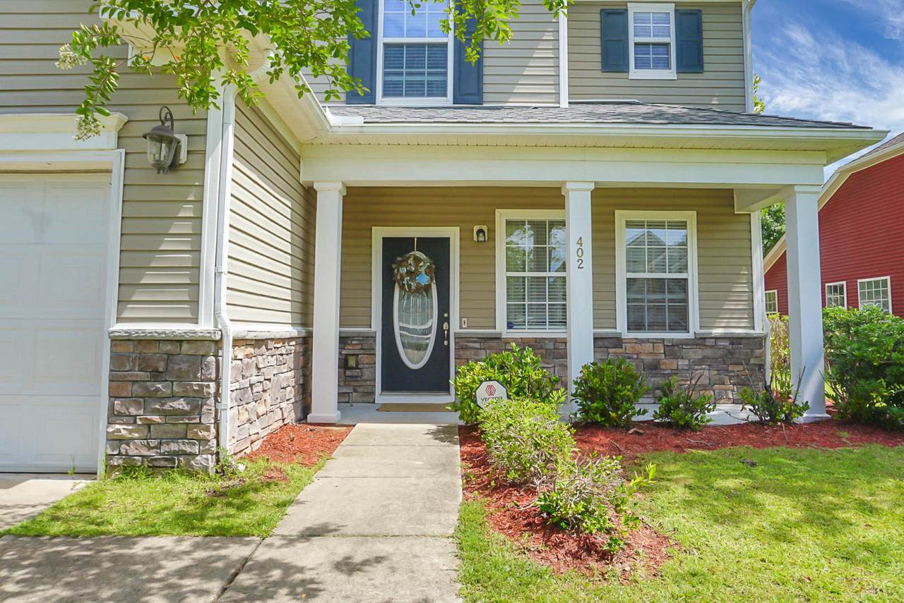 402 Glenmore Drive - Photo 1