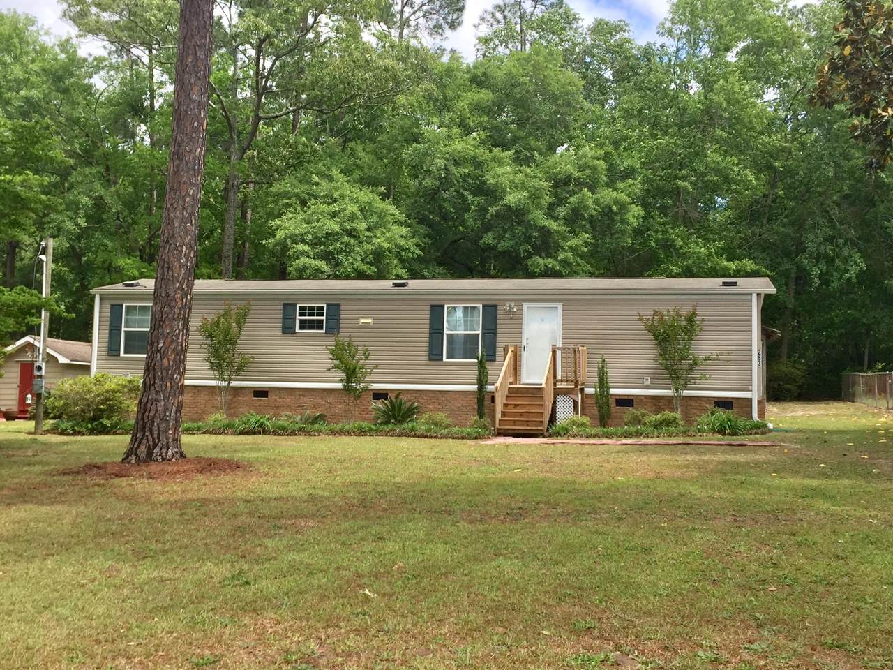 283 Fountain Lake Drive - Photo 1