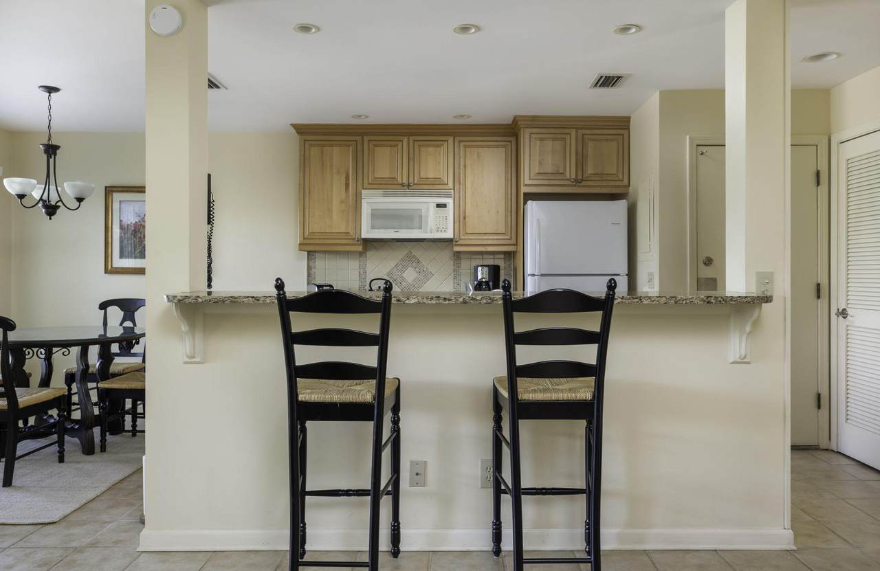 4736 Tennis Club - Photo 1