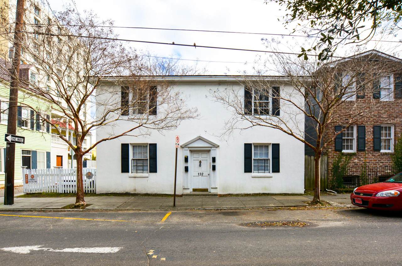 132 Logan Street - Photo 1