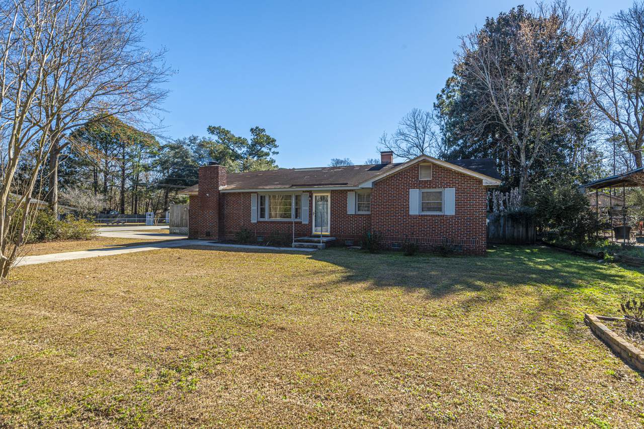 2901 Shadow Lane - Photo 1