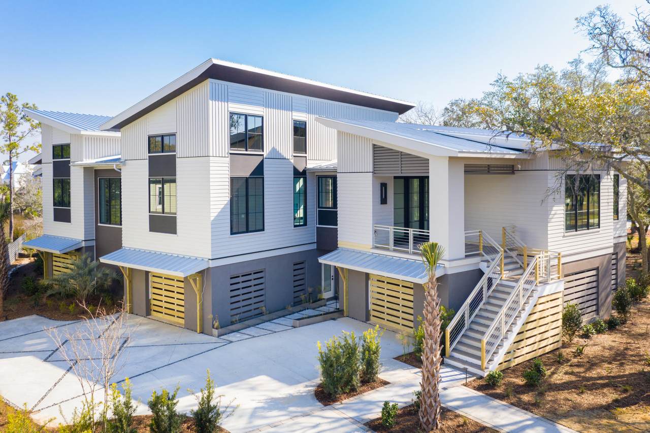 626 Bermuda Isle Street - Photo 1