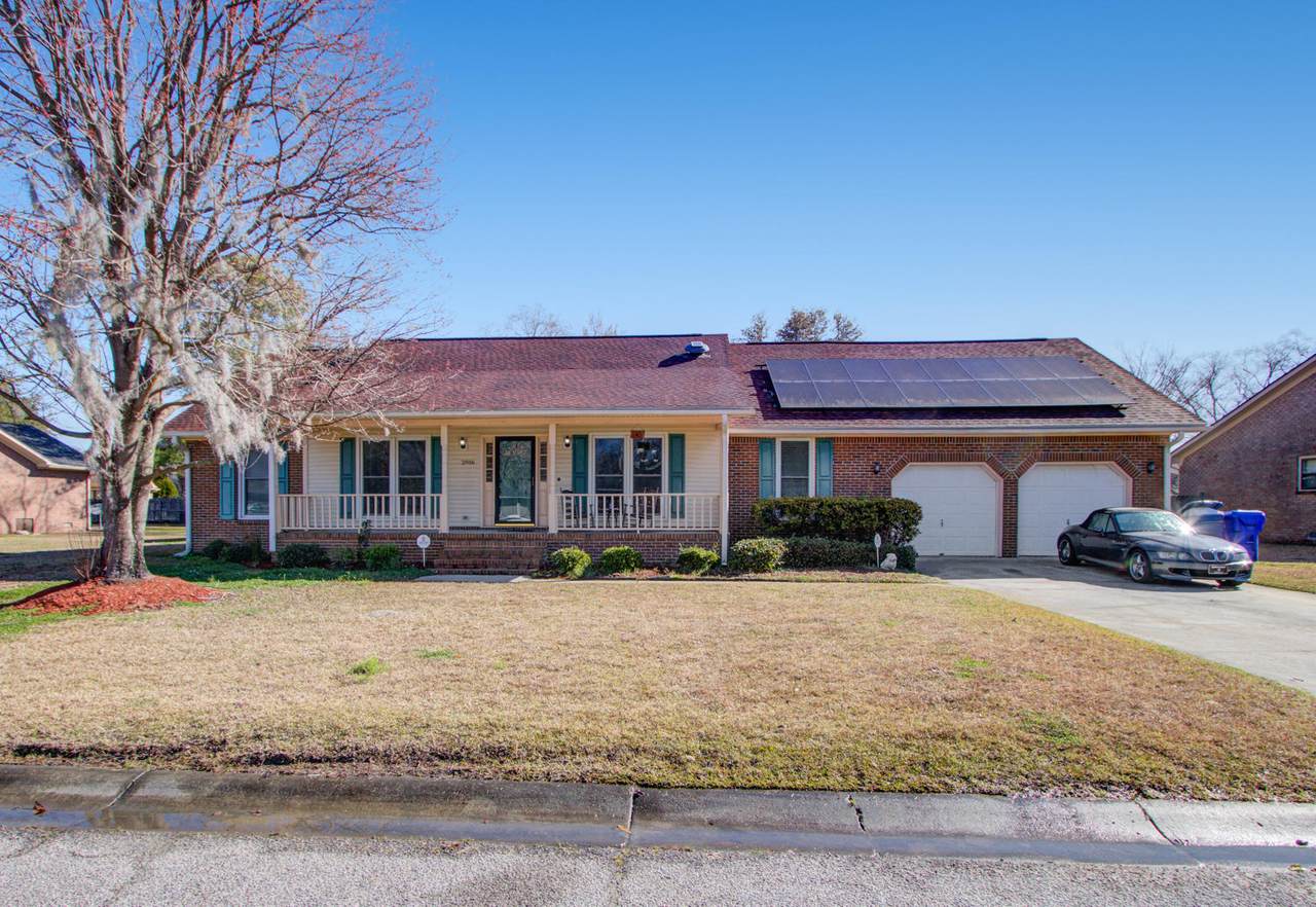 2916 Doncaster Drive - Photo 1