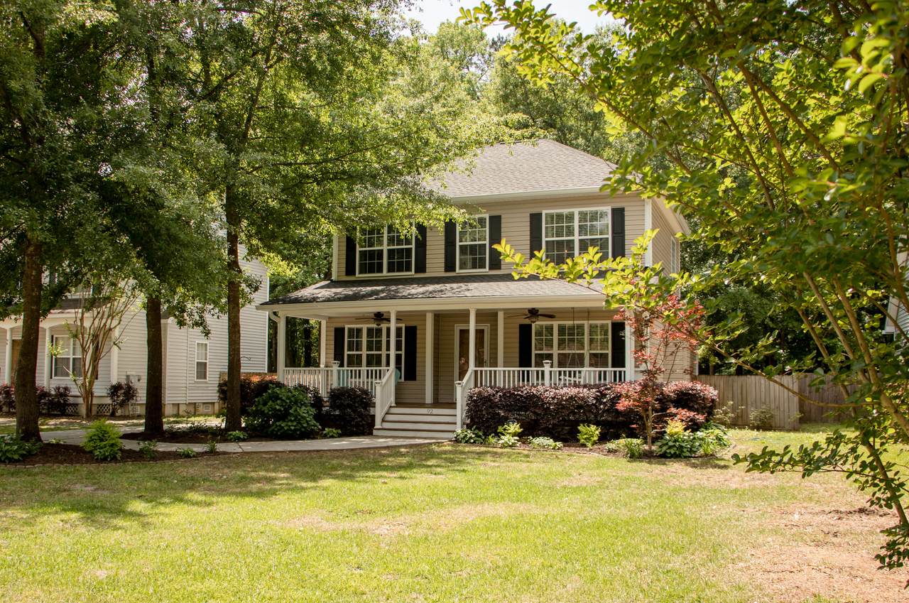 92 Sugarplum Drive - Photo 1