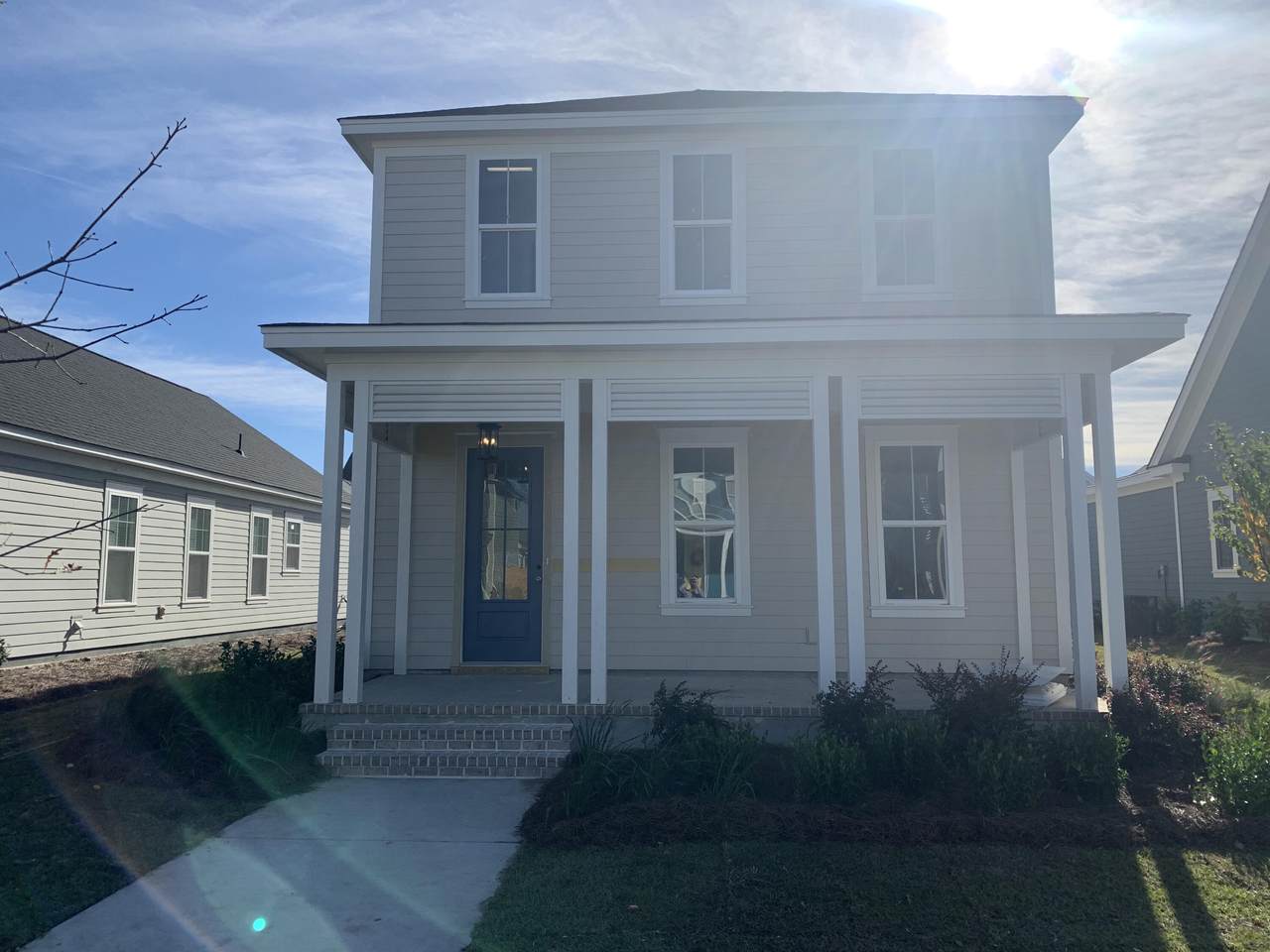 603 Blueway Avenue - Photo 1