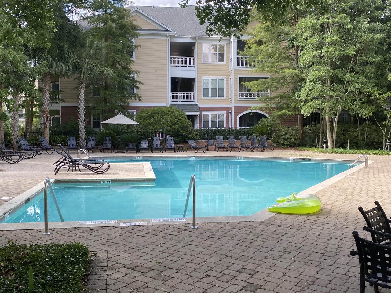 300 Bucksley Lane - Photo 1