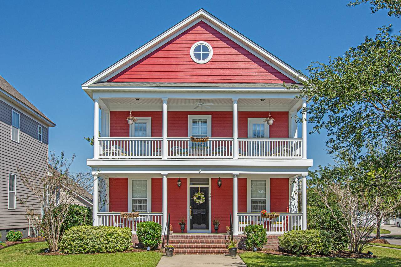 324 Foxglove Avenue - Photo 1