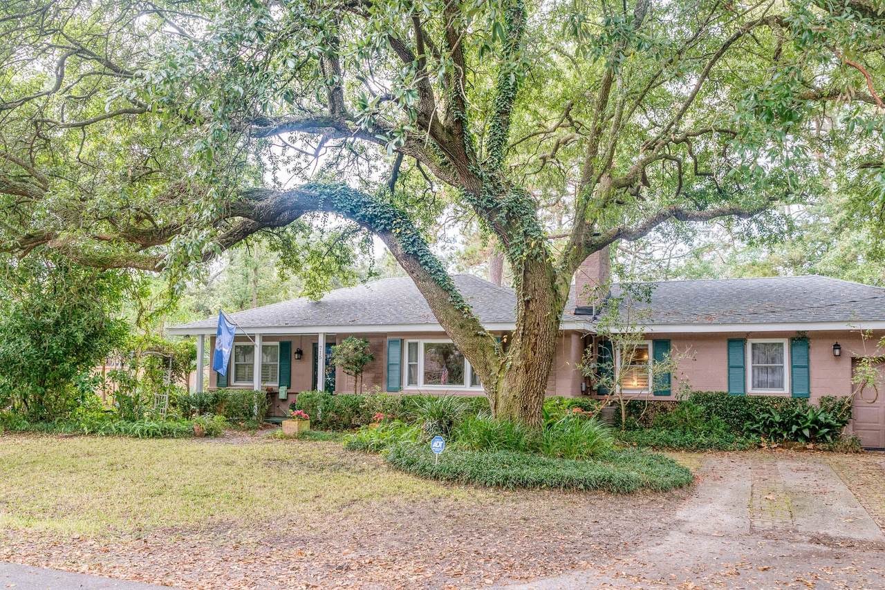 715 Godfrey Park Place - Photo 1
