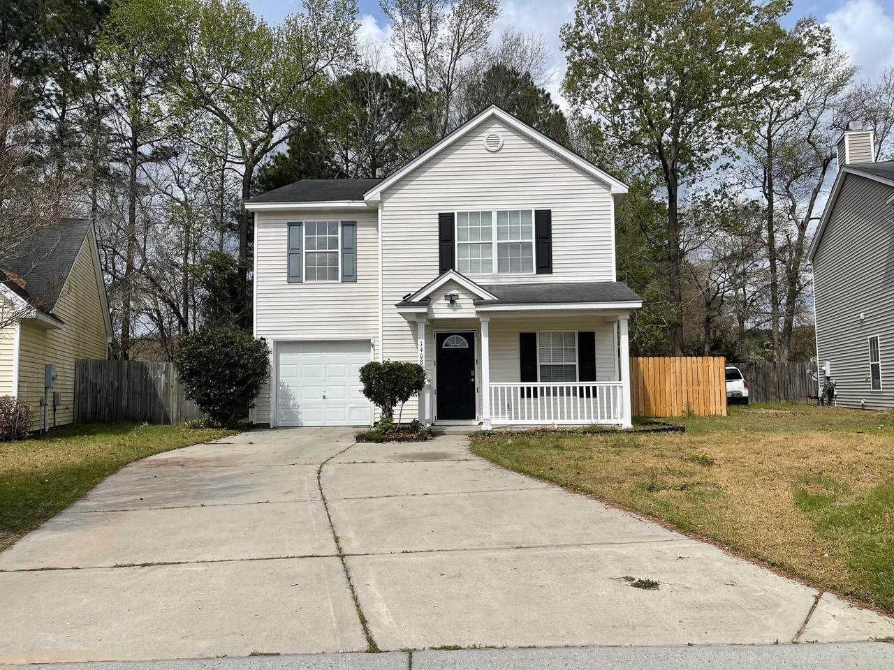 1408 Pinethicket Drive - Photo 1