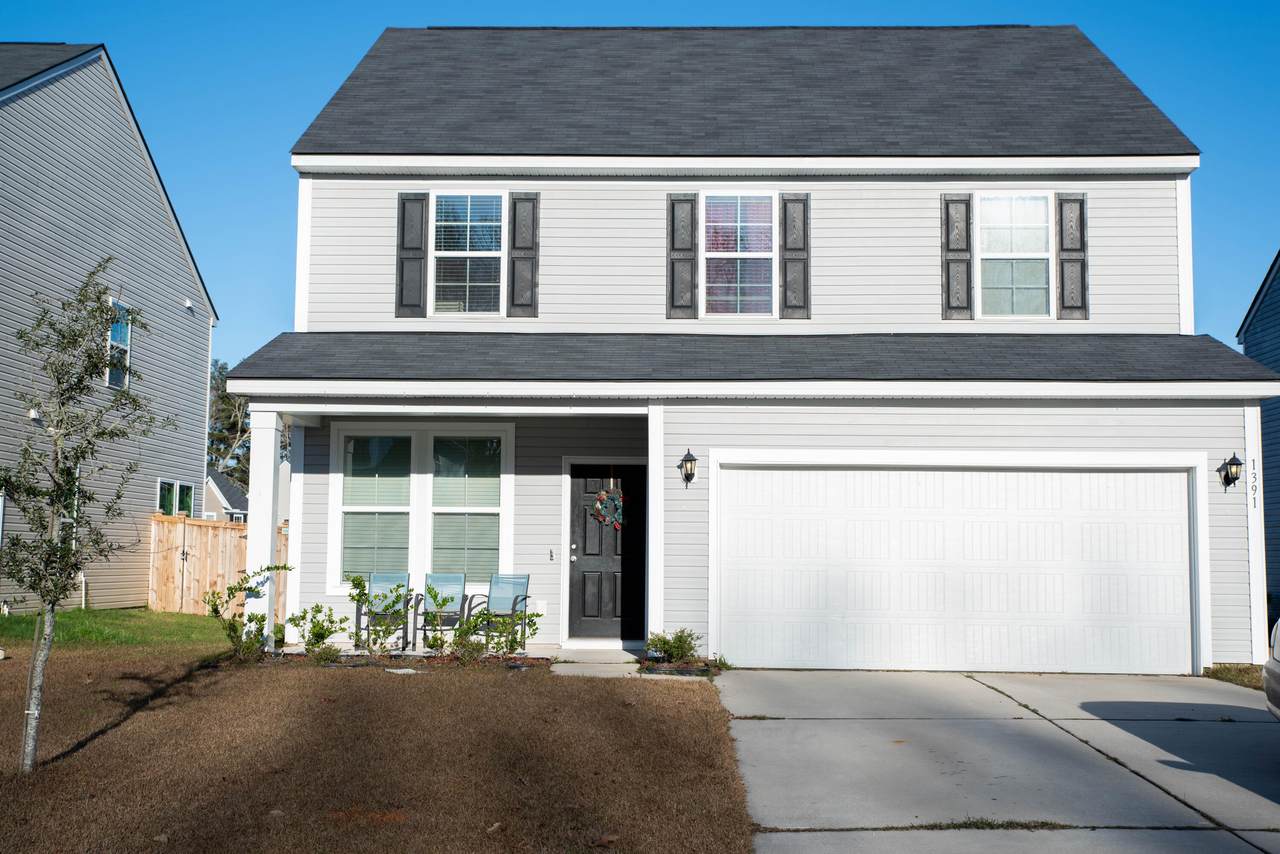 1391 Hermitage Lane - Photo 1