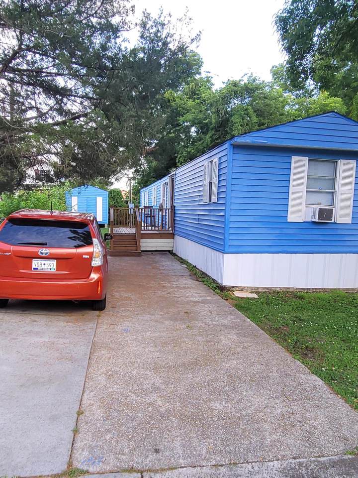 1911 Norwood Street - Photo 1