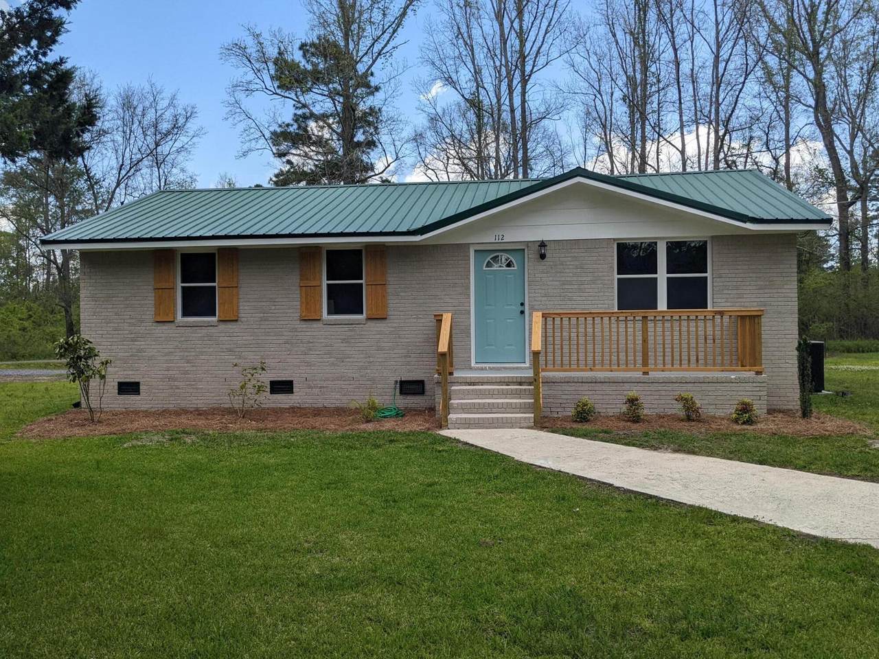 112 James Place - Photo 1