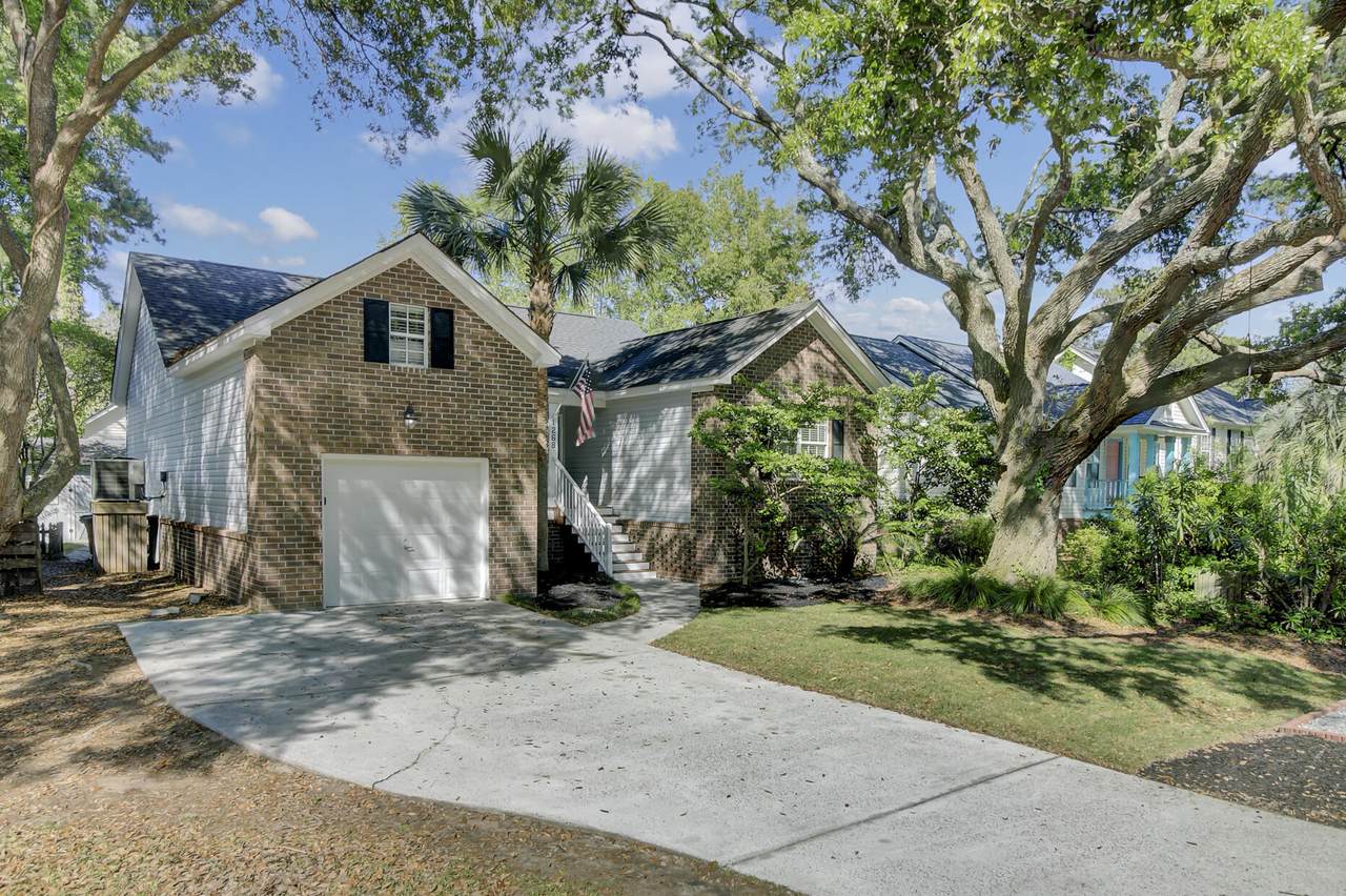 1268 Hampshire Road - Photo 1