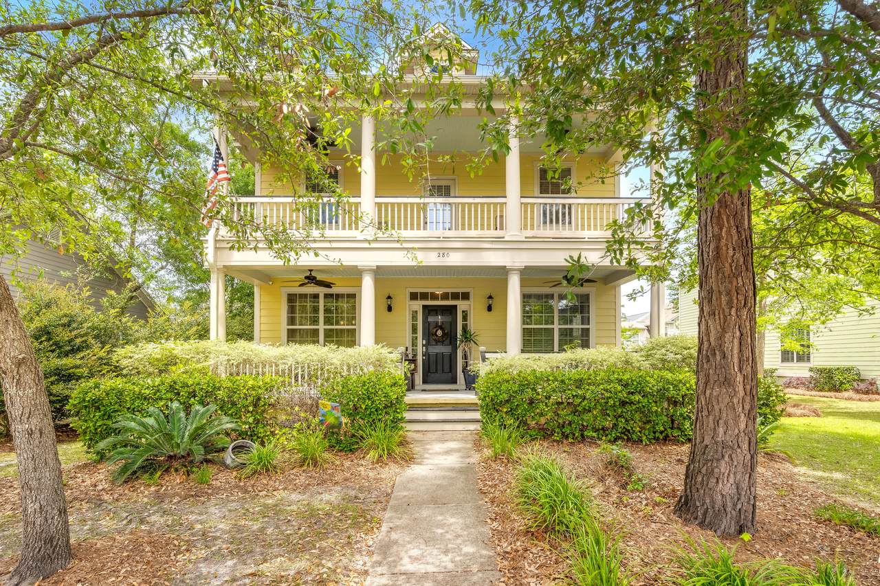 280 Hundred Oaks Parkway - Photo 1