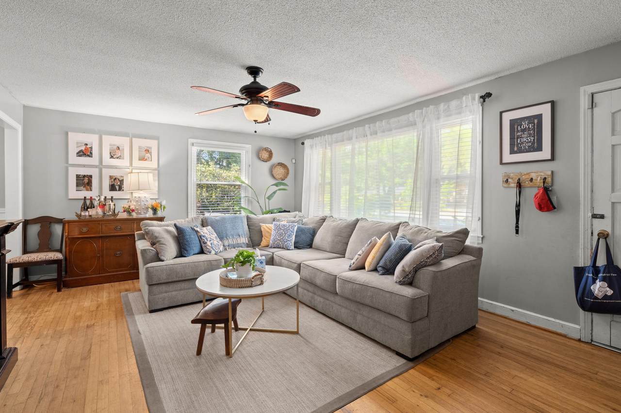 108 Newington Road - Photo 1