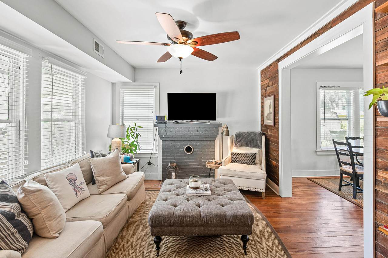 16 Simons Street - Photo 1