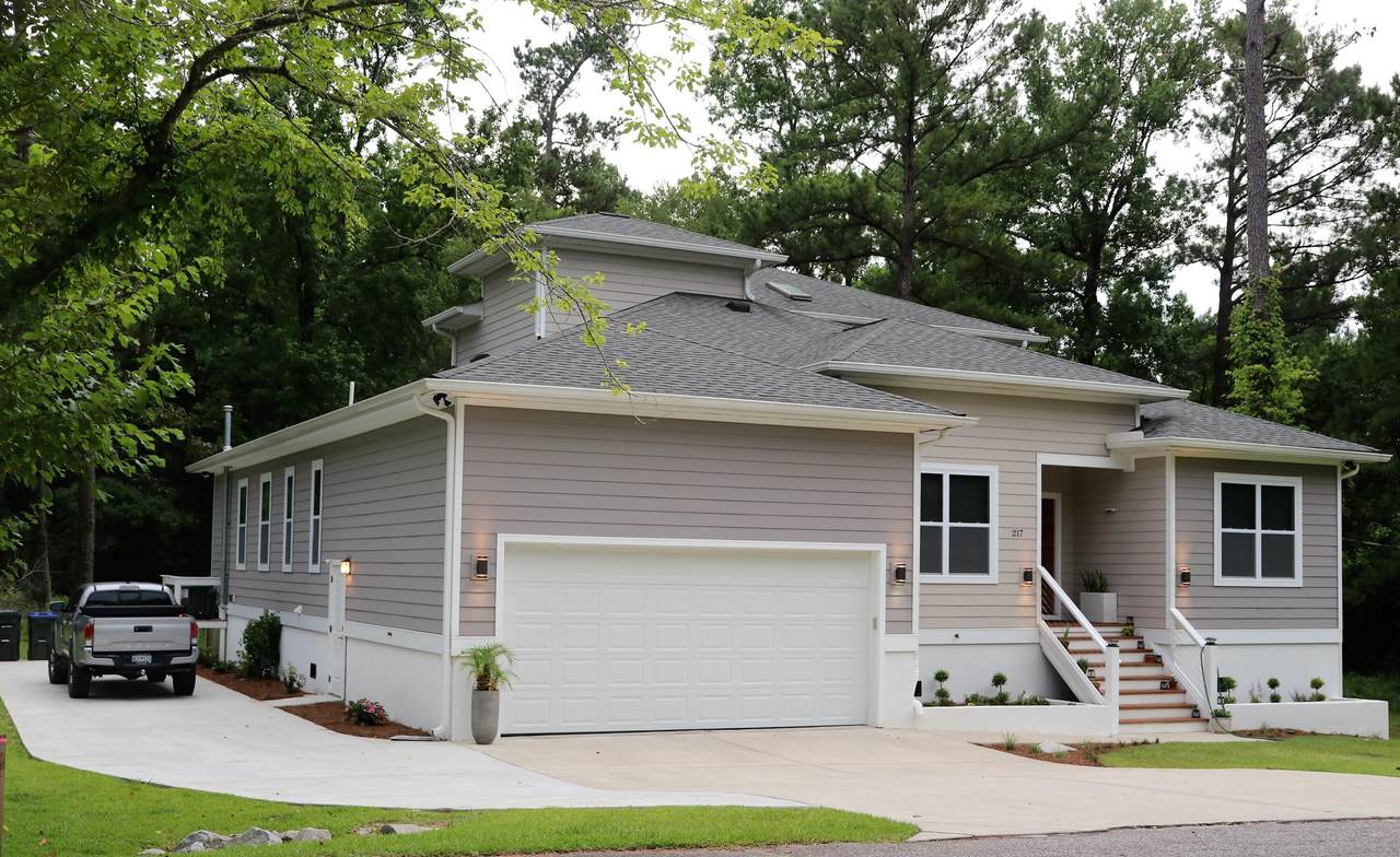 217 Marion Avenue - Photo 1