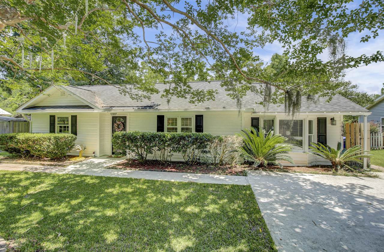 1954 Fruitwood Avenue - Photo 1