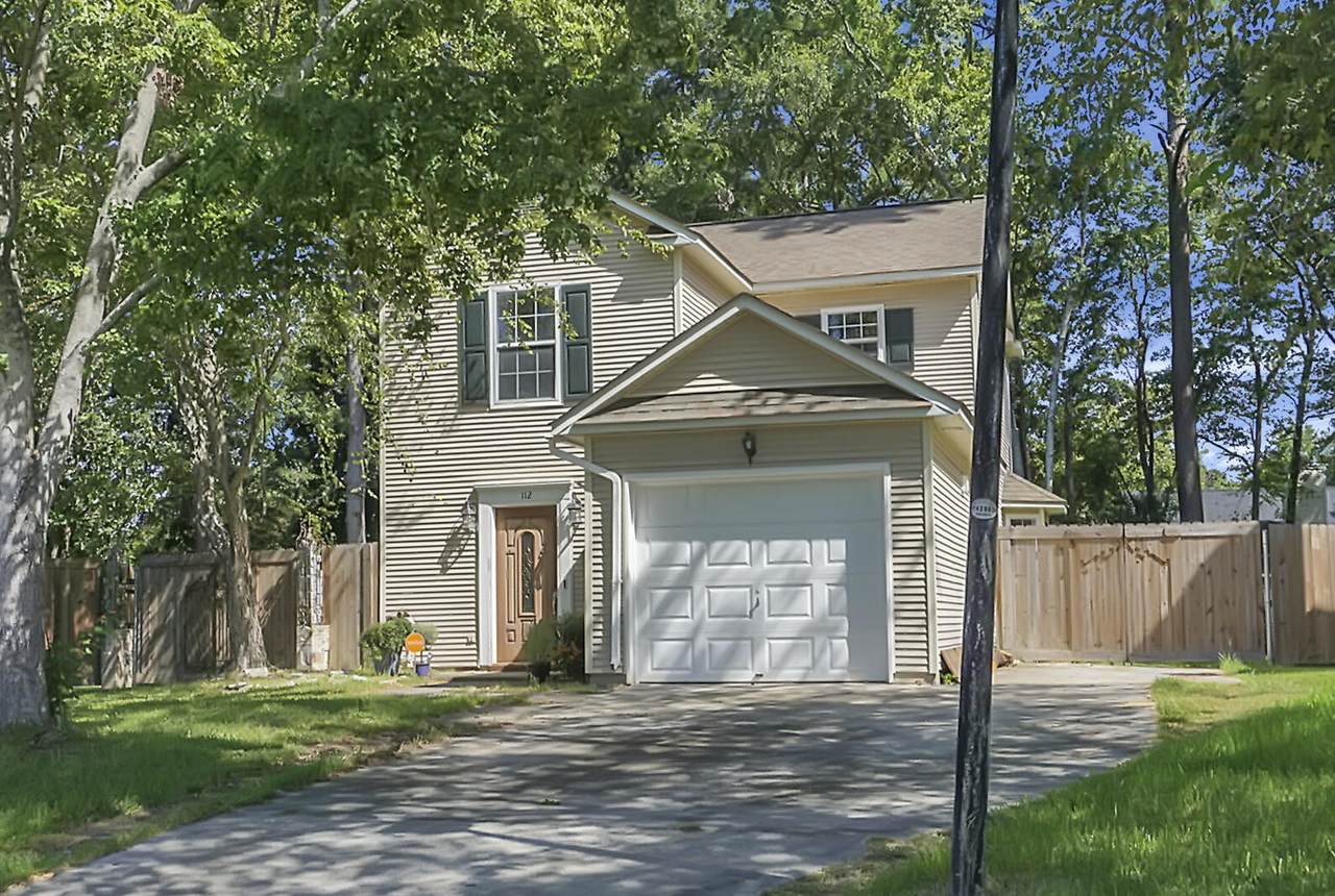 112 Nottingham Court - Photo 1