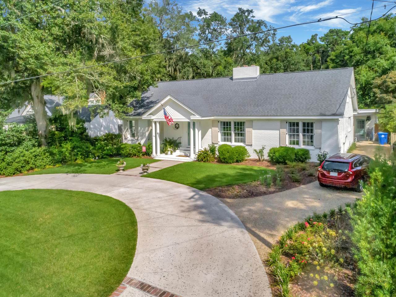 1013 Shem Drive - Photo 1