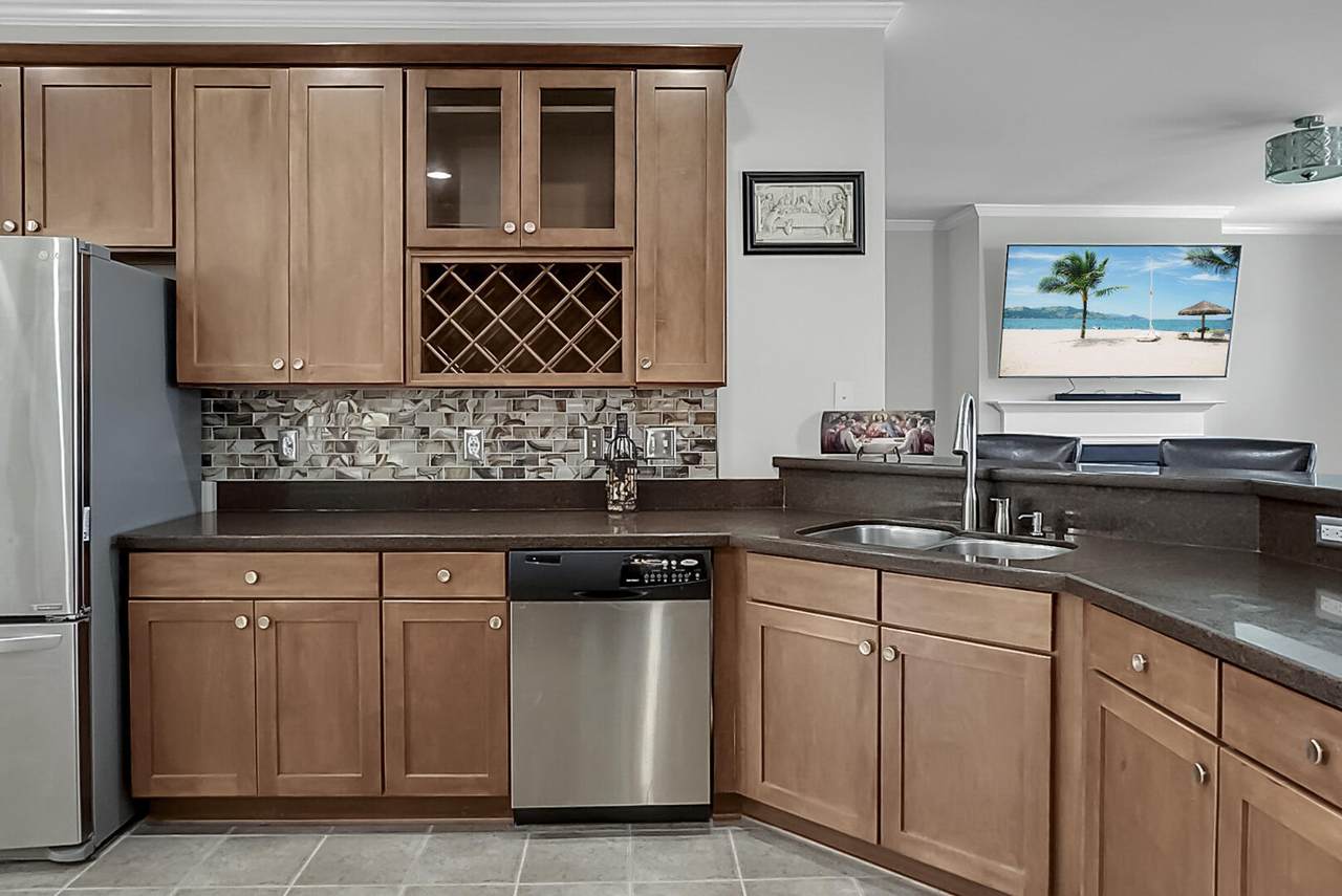 334 Albrighton Way - Photo 1