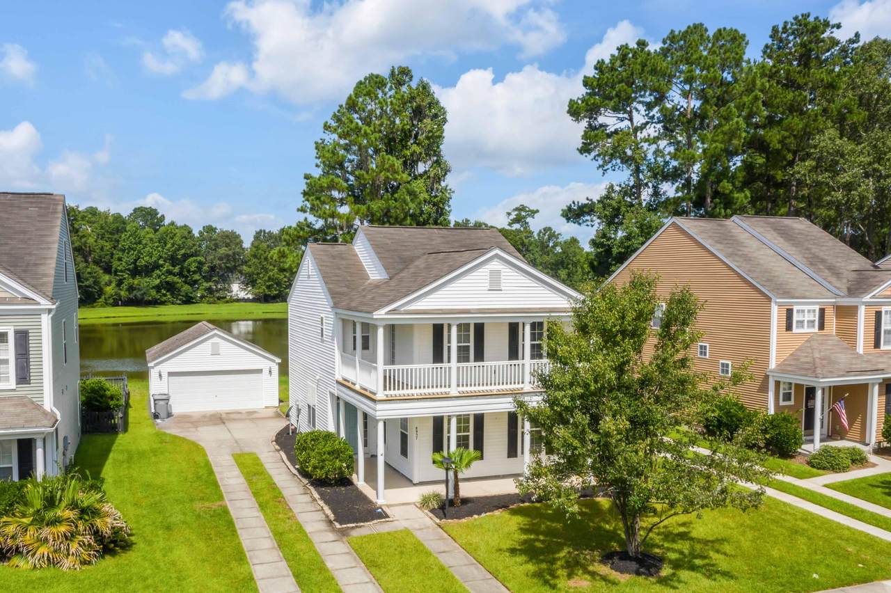 8957 Red Maple Circle - Photo 1