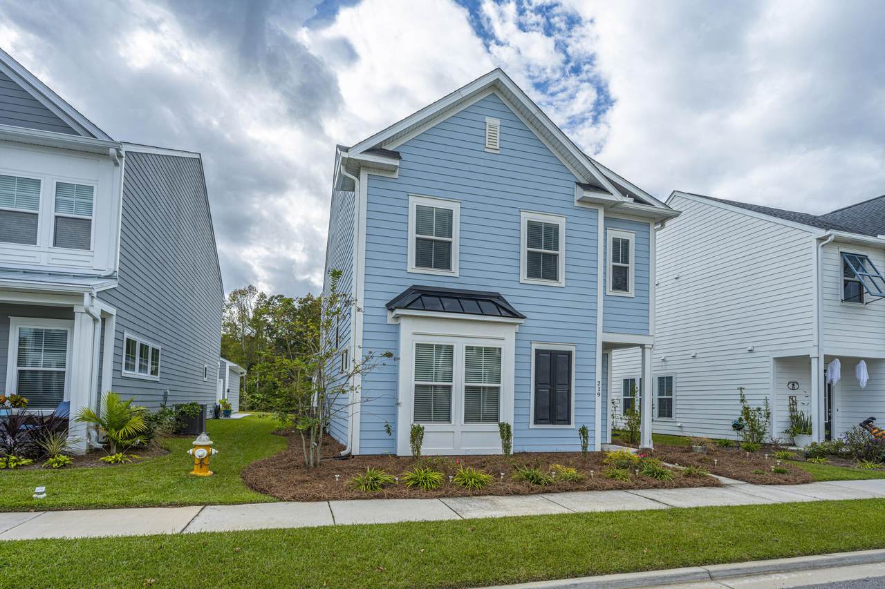 219 Oak View Way - Photo 1