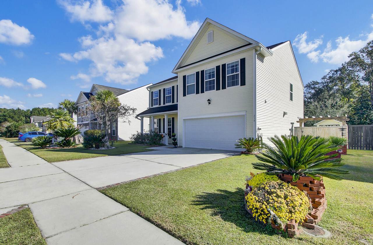 230 Donatella Drive - Photo 1