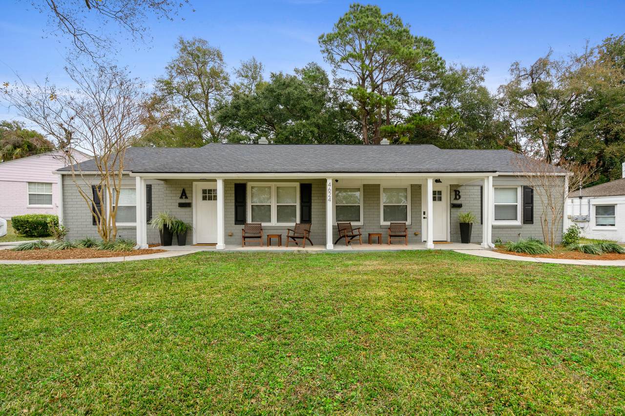 4624 Oakwood Avenue - Photo 1