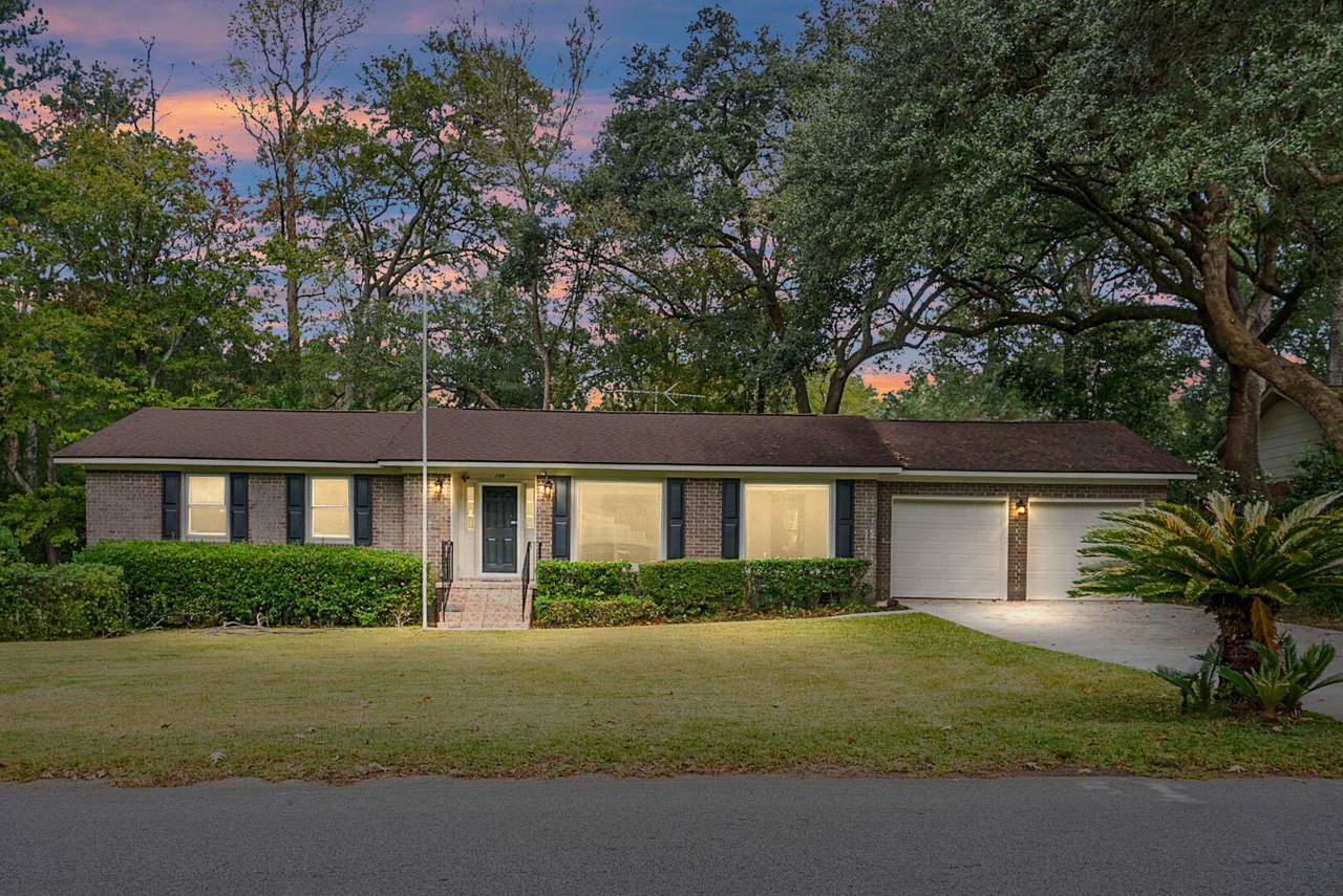 209 Pointer Drive - Photo 1