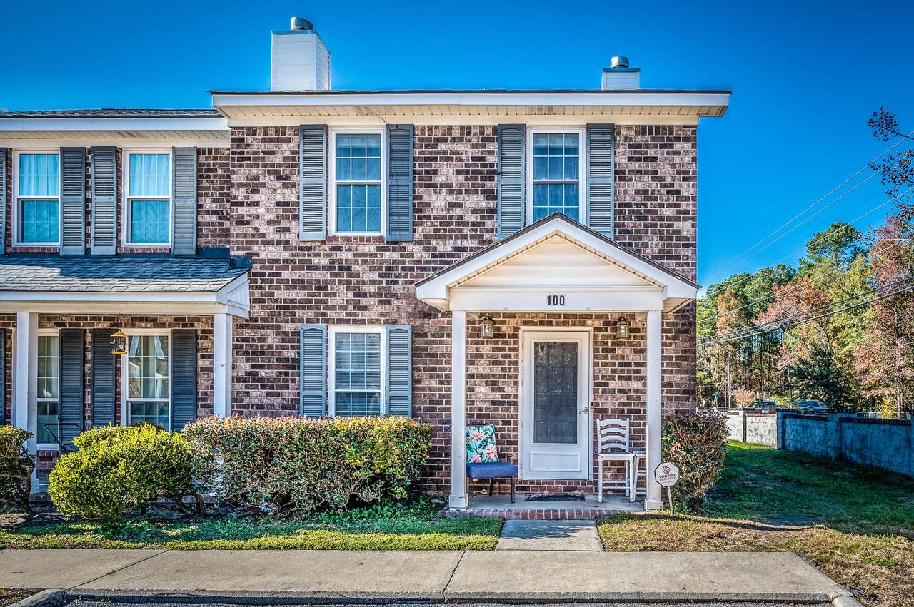 100 Sandlewood Drive - Photo 1