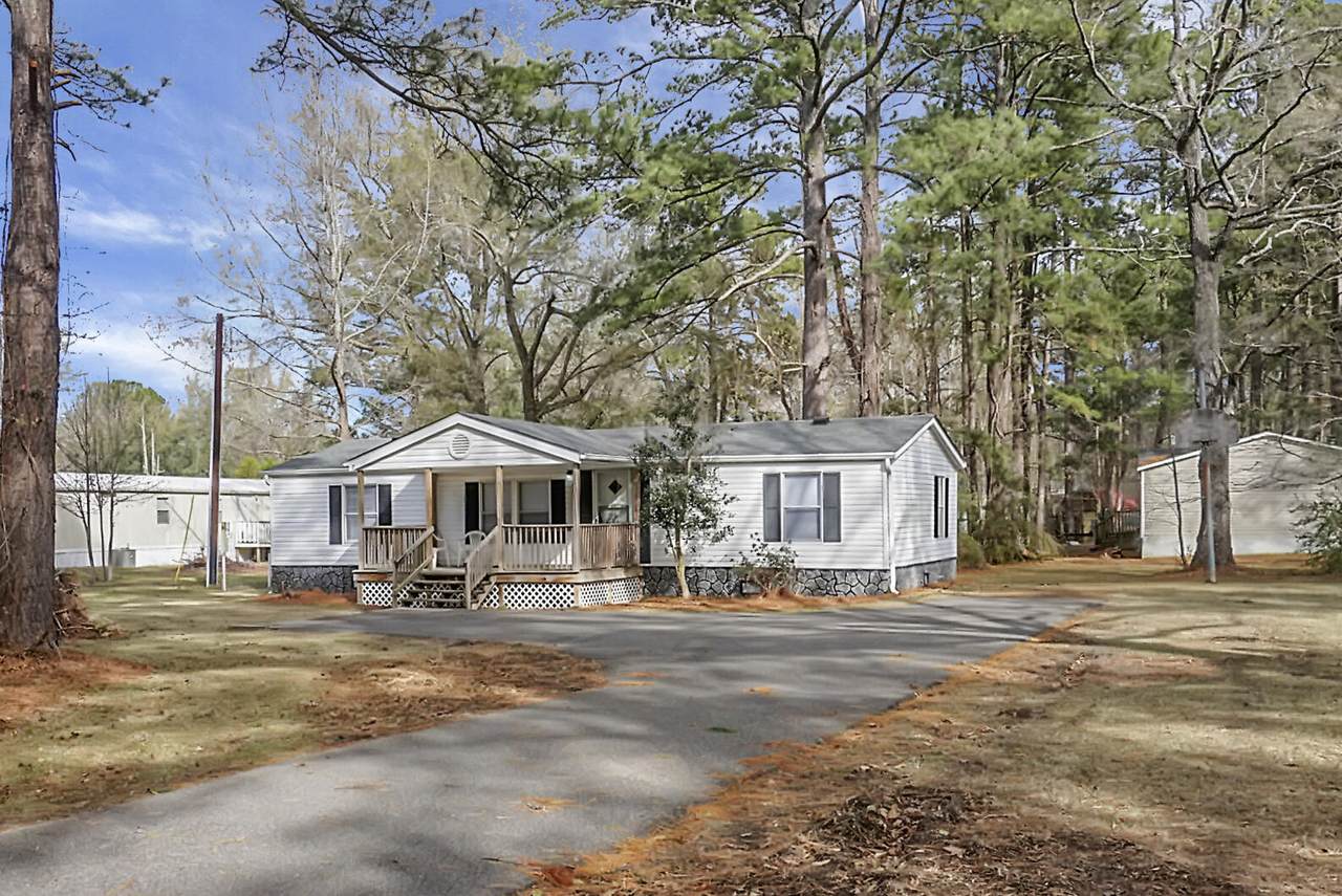 526 Renau Boulevard - Photo 1