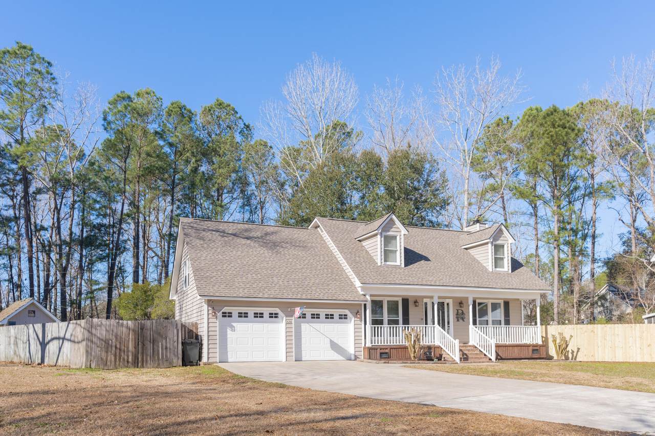 228 Knightsbridge Drive - Photo 1