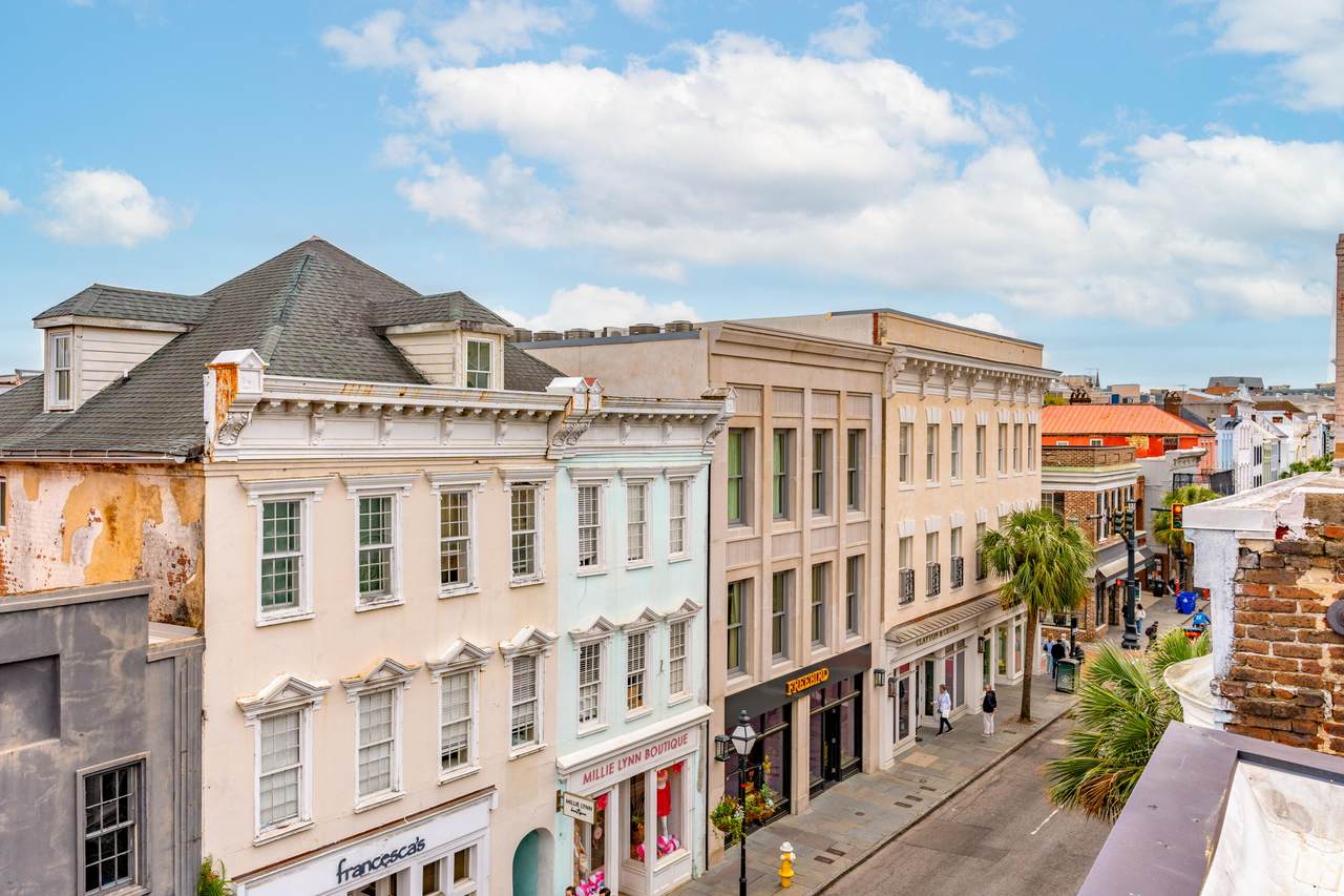 337 King Street - Photo 1