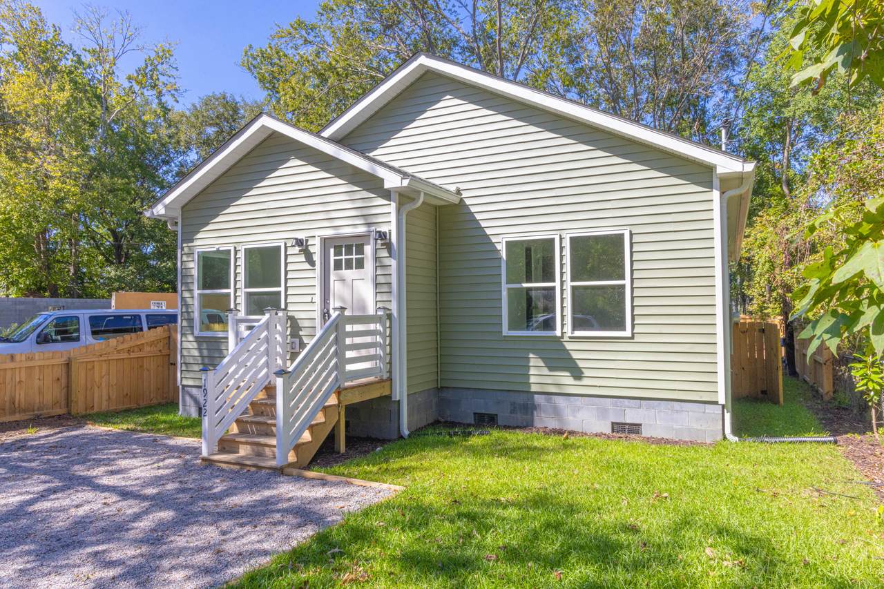 1922 Harper Street - Photo 1