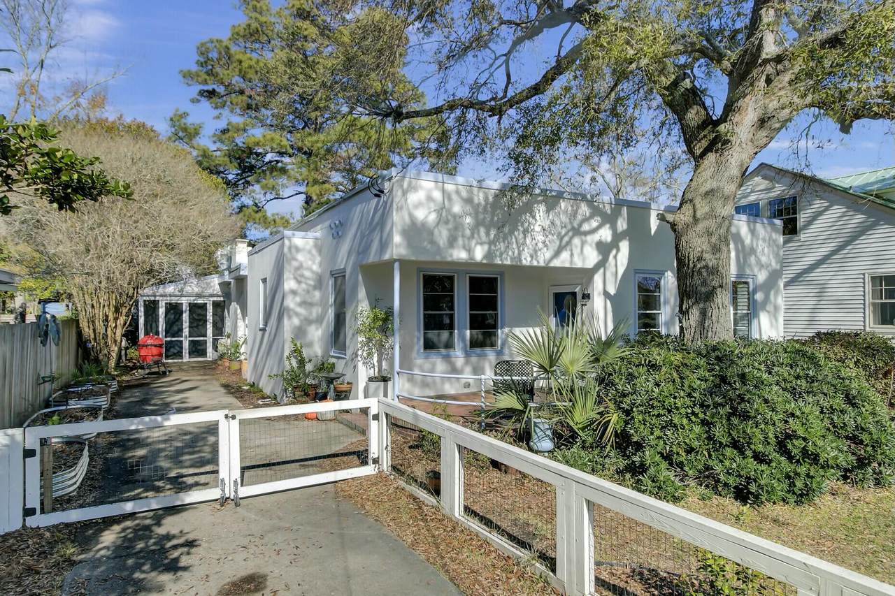 186 Sans Souci Street - Photo 1