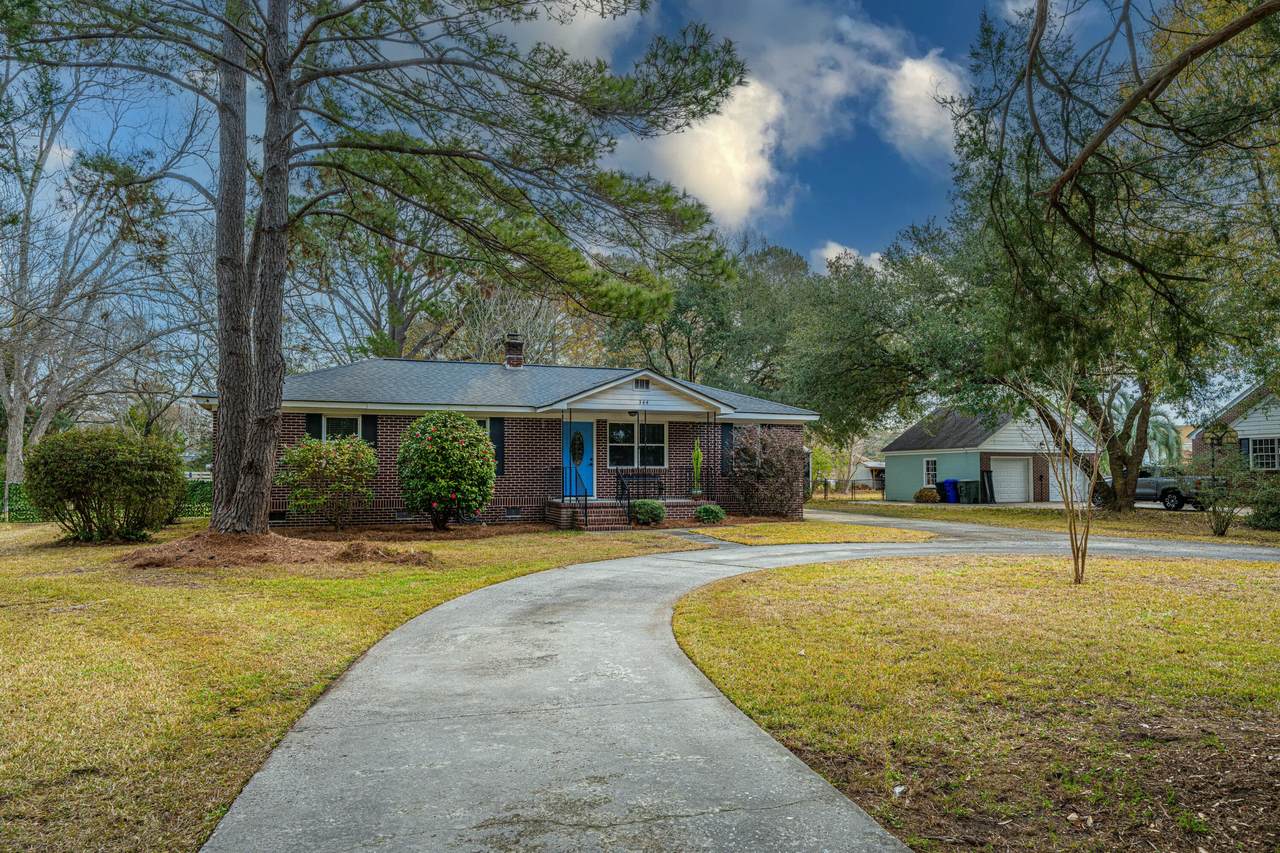 344 Huntley Drive - Photo 1