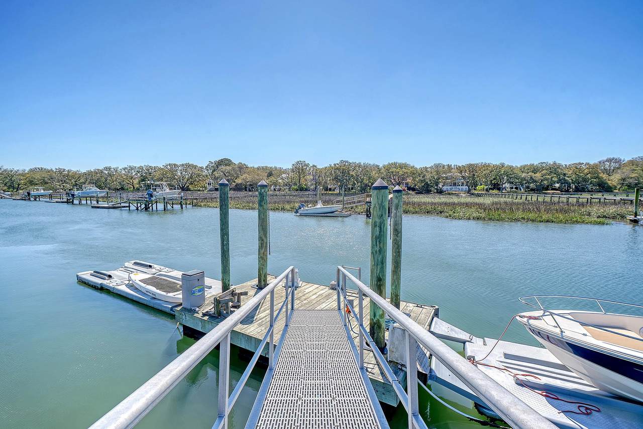 https://bt-photos.global.ssl.fastly.net/charleston/1280_boomver_2_25012961-2.jpg