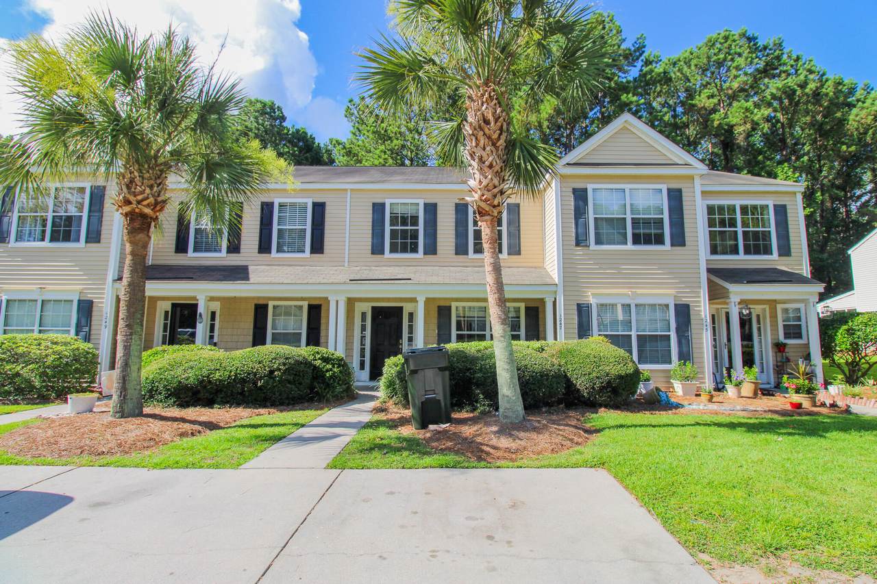1247 Island Club Drive - Photo 1