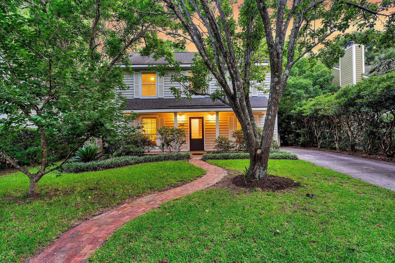 1433 Oaklanding Road - Photo 1